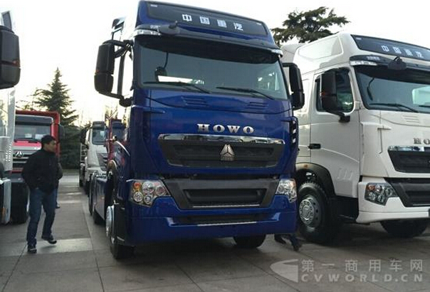中國(guó)重汽HOWO T7H 540 牽引車(chē)（氣囊懸掛）.jpg