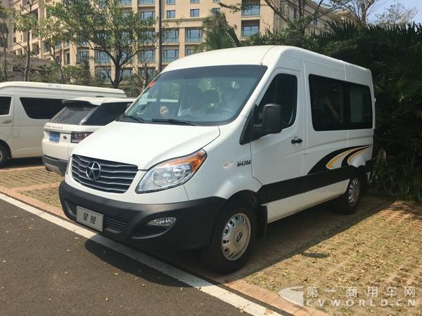 二代江淮星銳4系短軸車型，搭載江淮2.0T+國五汽油發(fā)動機(jī)2.jpg