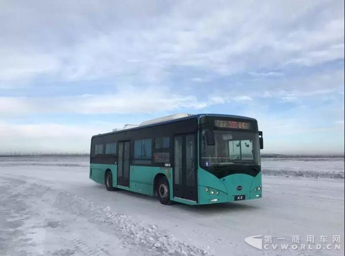 零下50℃！滿載續(xù)航200公里！比亞迪K8輕松征服海拉爾.jpg