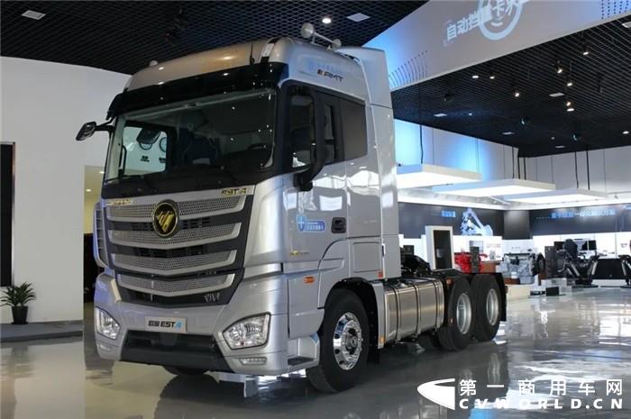 【第一商用車網(wǎng) 原創(chuàng)】2020年一季度，“大疫”突襲，沒有一個(gè)行業(yè)能獨(dú)善其身。這其中，產(chǎn)業(yè)鏈長，牽一發(fā)而動(dòng)全身的汽車行業(yè)受影響尤為巨大。在疫情最嚴(yán)重的2月份，國內(nèi)汽車市場大降近8成，表現(xiàn)稍好一些的商用車市場也下降了超6成。