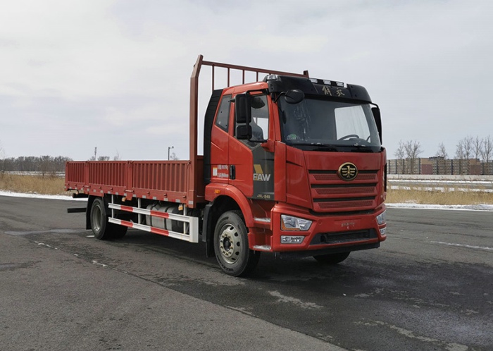 解放J6L載貨車(chē).jpg