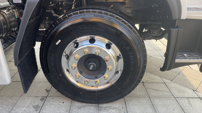 乘龍H5散裝飼料運(yùn)輸車為何能成行業(yè)銷冠？4.png
