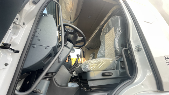 乘龍H5散裝飼料運(yùn)輸車為何能成行業(yè)銷冠？7.png