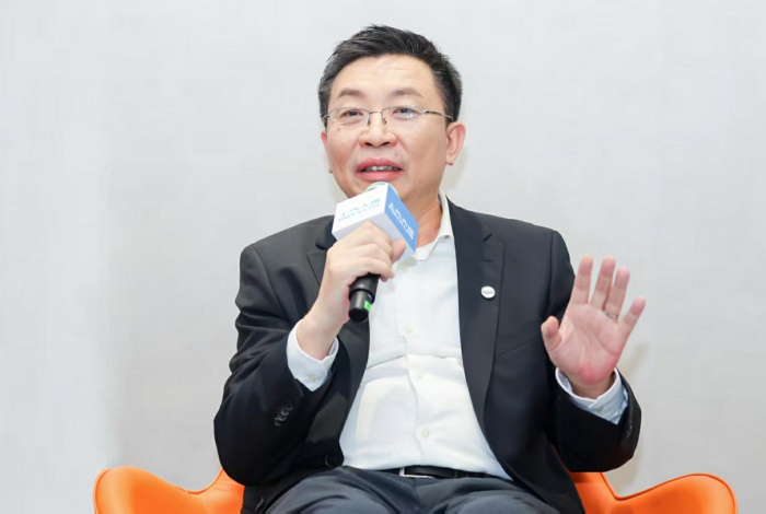 上汽商用車執(zhí)管會主席、上汽大通總經(jīng)理楊懷景.jpg