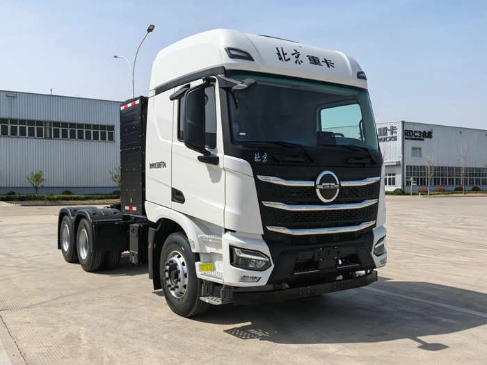 北京重卡純電動(dòng)半掛牽引車.jpg