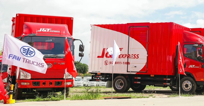 一汽解放成功交付36臺(tái)菲律賓J&T EXPRESS物流用車3.jpg