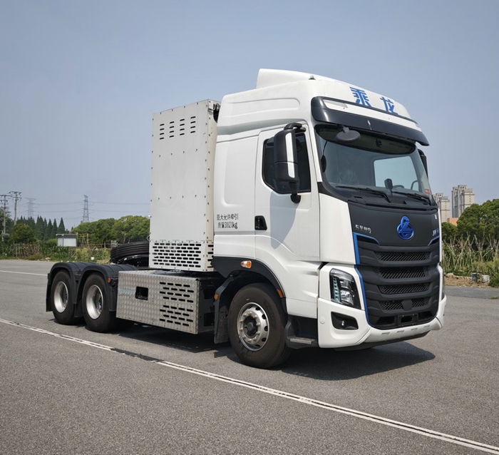 乘龍燃料電池牽引車.jpg