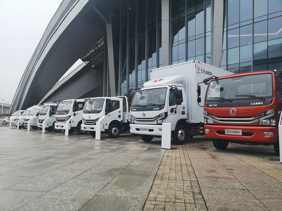 現(xiàn)場展車
