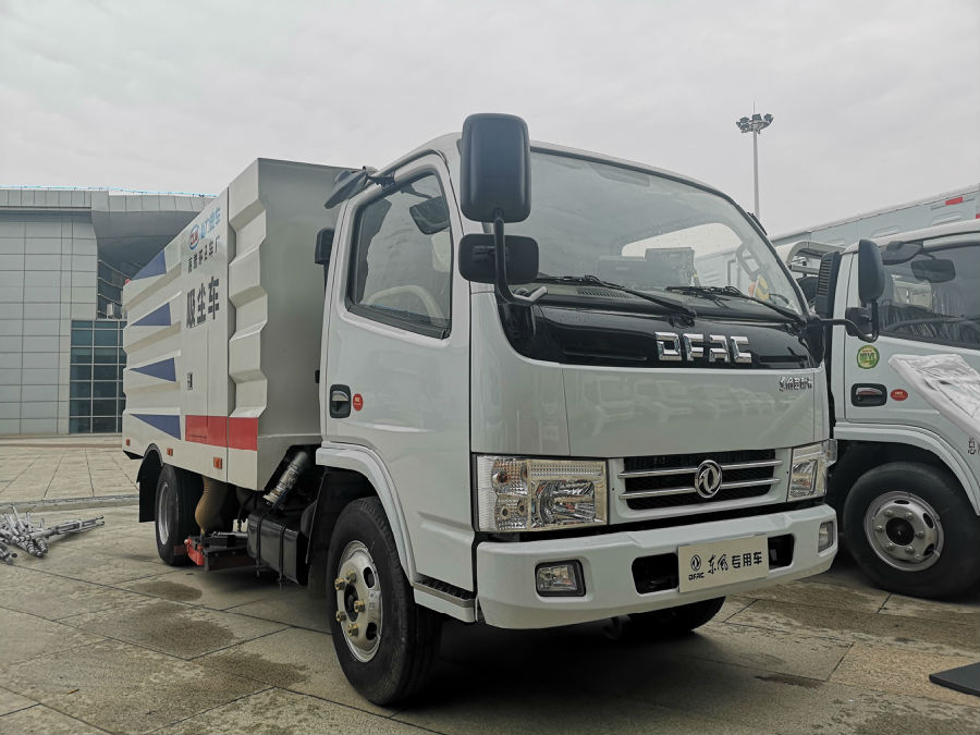 東風(fēng)吸塵車