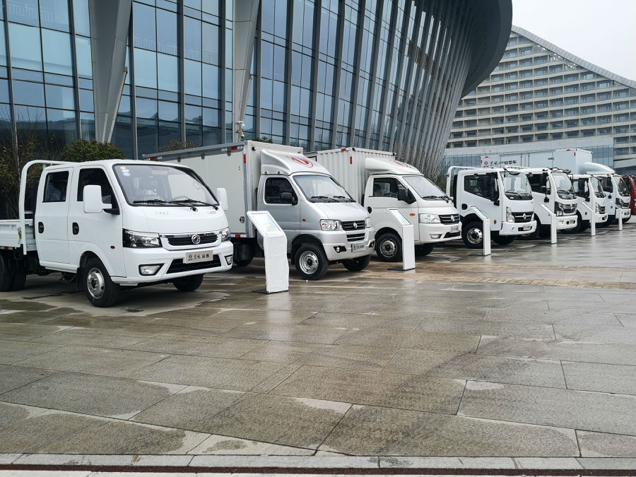 現(xiàn)場展車