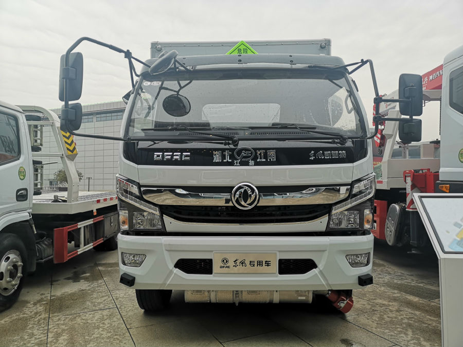 東風(fēng)危險(xiǎn)品運(yùn)輸廂式車（國六）