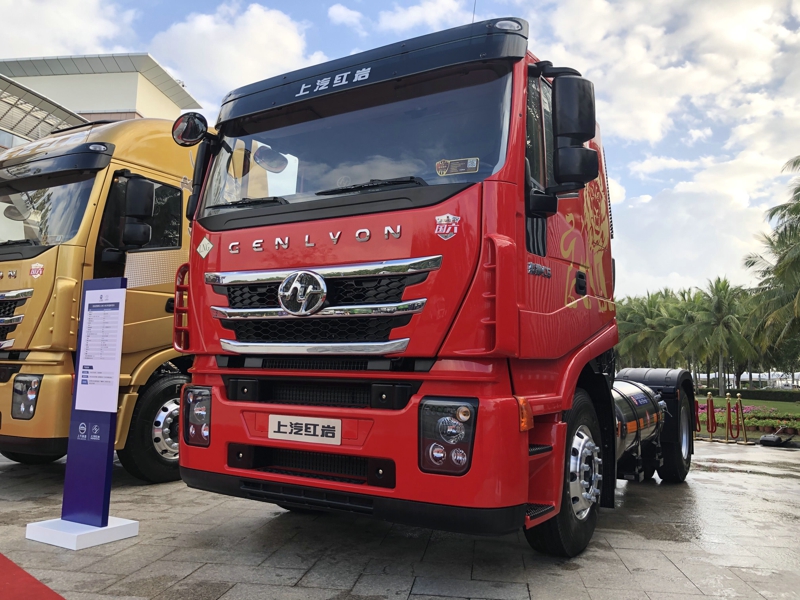 紅巖杰獅C6 LNG 4×2半掛牽引車