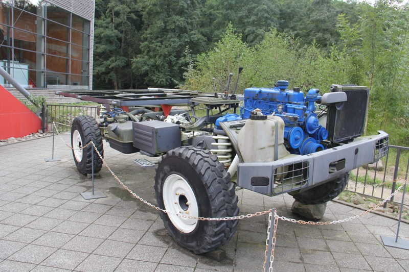 烏尼莫克越野卡車底盤展示