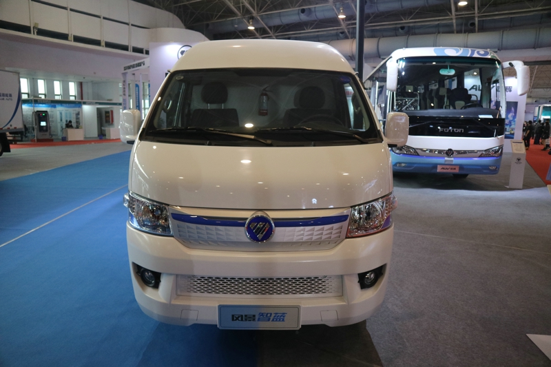 風(fēng)景智藍(lán)純電動(dòng)廂式物流車