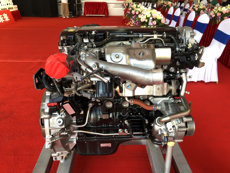 五十鈴4JZ1發(fā)動(dòng)機(jī)