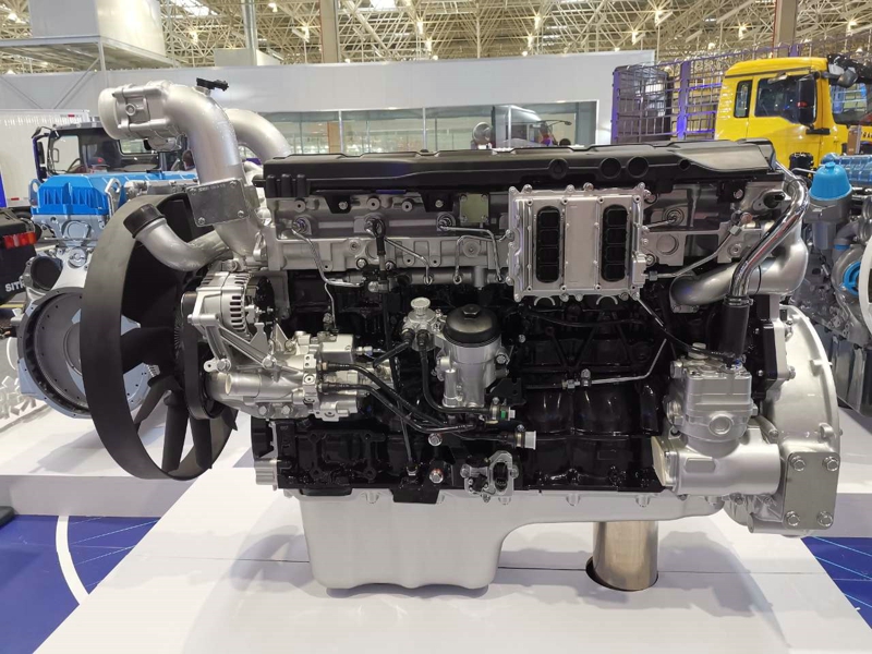 重汽MC11H 490馬力國六發(fā)動(dòng)機(jī)