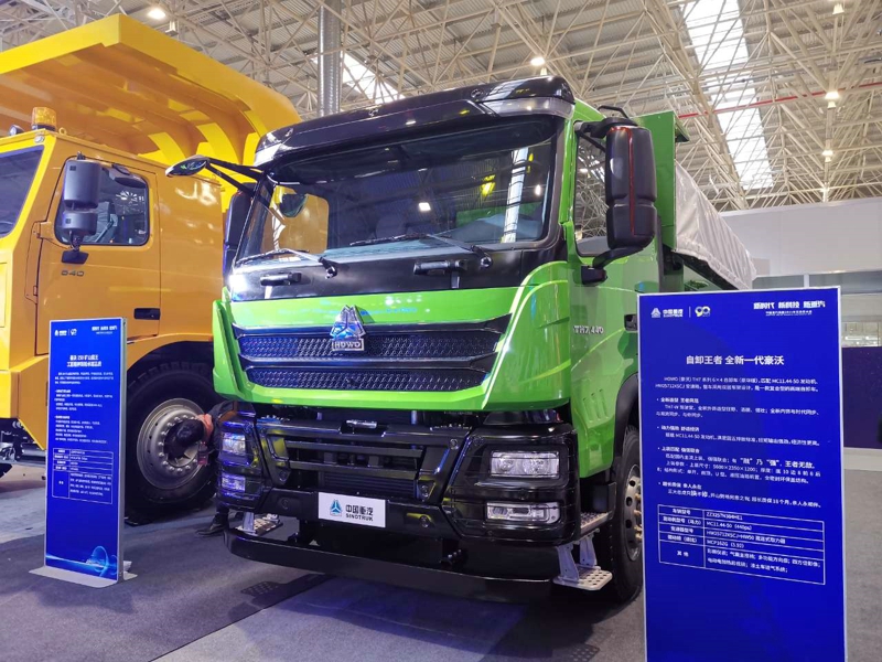 重汽豪沃TH7 6×4自卸車（豪華版），重汽MC11 國五發(fā)動(dòng)機(jī)