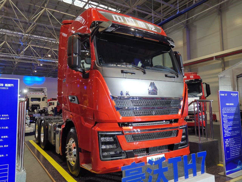 重汽豪沃TH7 6×4牽引車（豪華版），重汽MC11H 國五發(fā)動(dòng)機(jī)