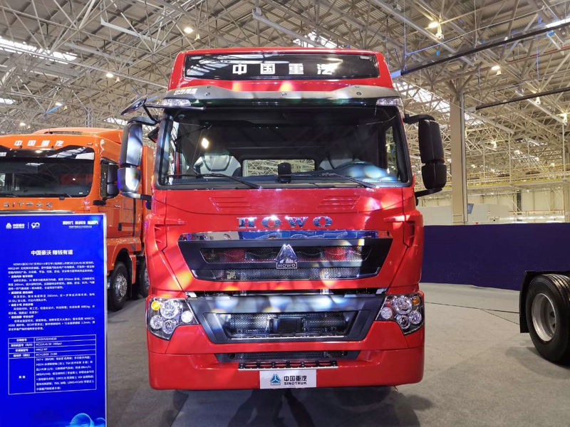 重汽豪沃TH7 6×4牽引車（經(jīng)典版），重汽MC11H 國五發(fā)動(dòng)機(jī)