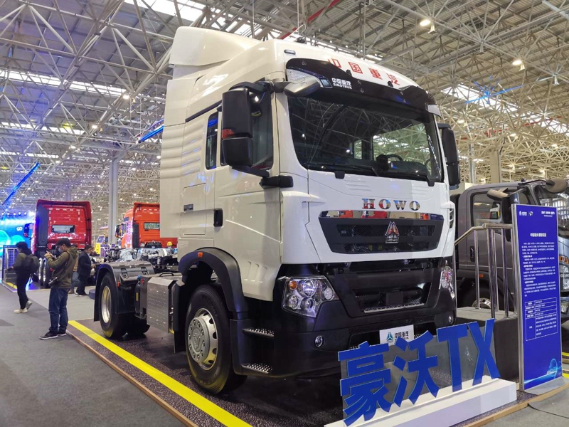 重汽豪沃TX系列4×2牽引車（經(jīng)典版），濰柴W9H國六發(fā)動(dòng)機(jī)